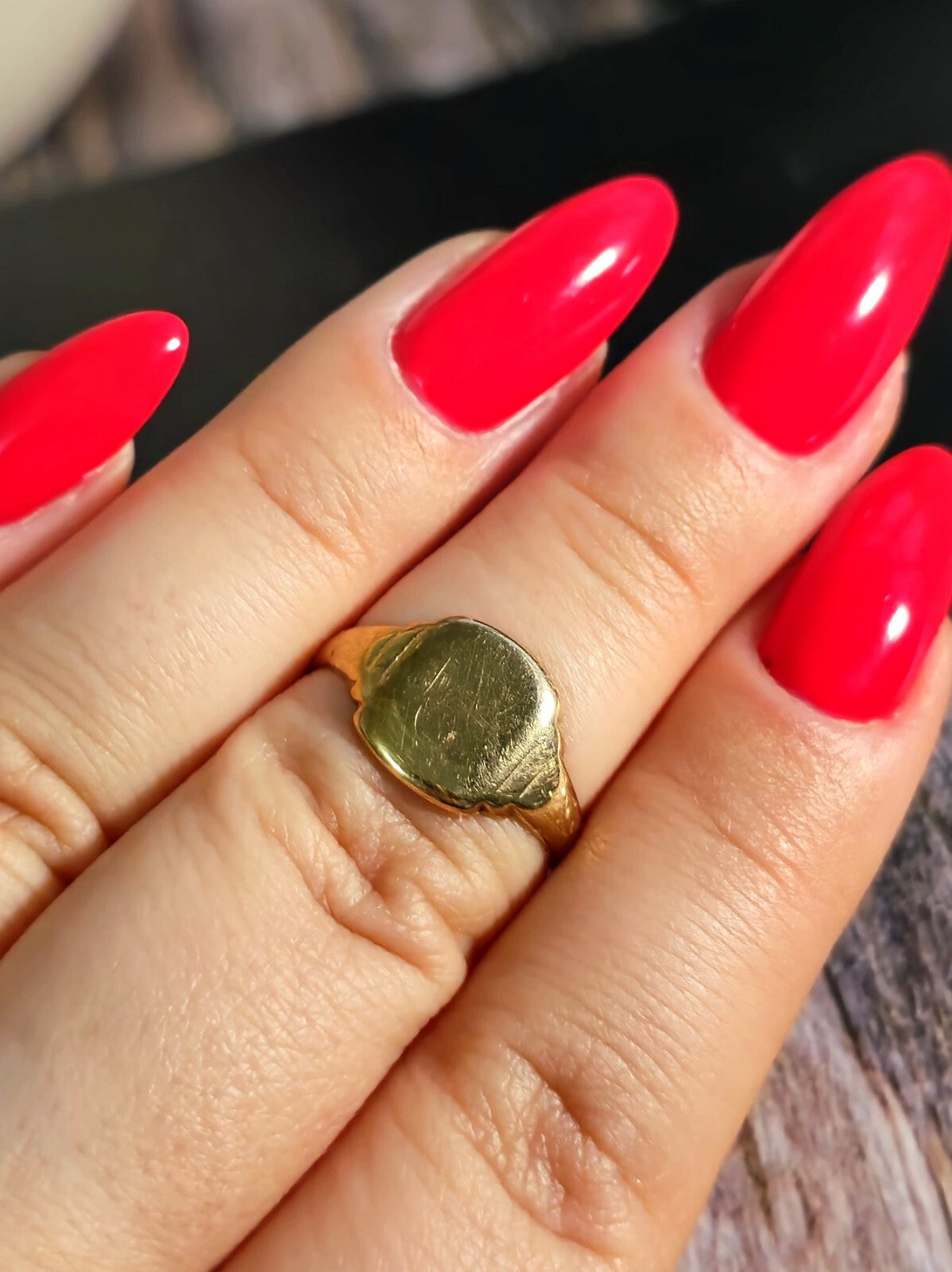 Vintage 9ct Yellow Gold Signet Ring size: M+ Square 2.20grams