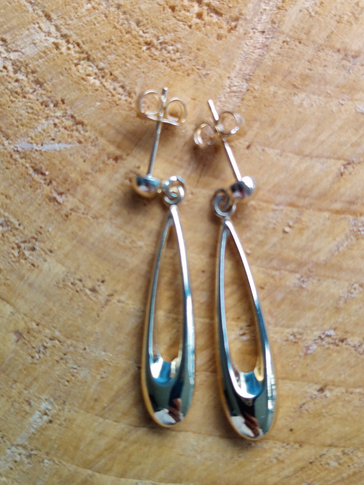 New 9ct Yellow Gold Drop Dangly Earrings Leverback Hallmarked Classic Stud