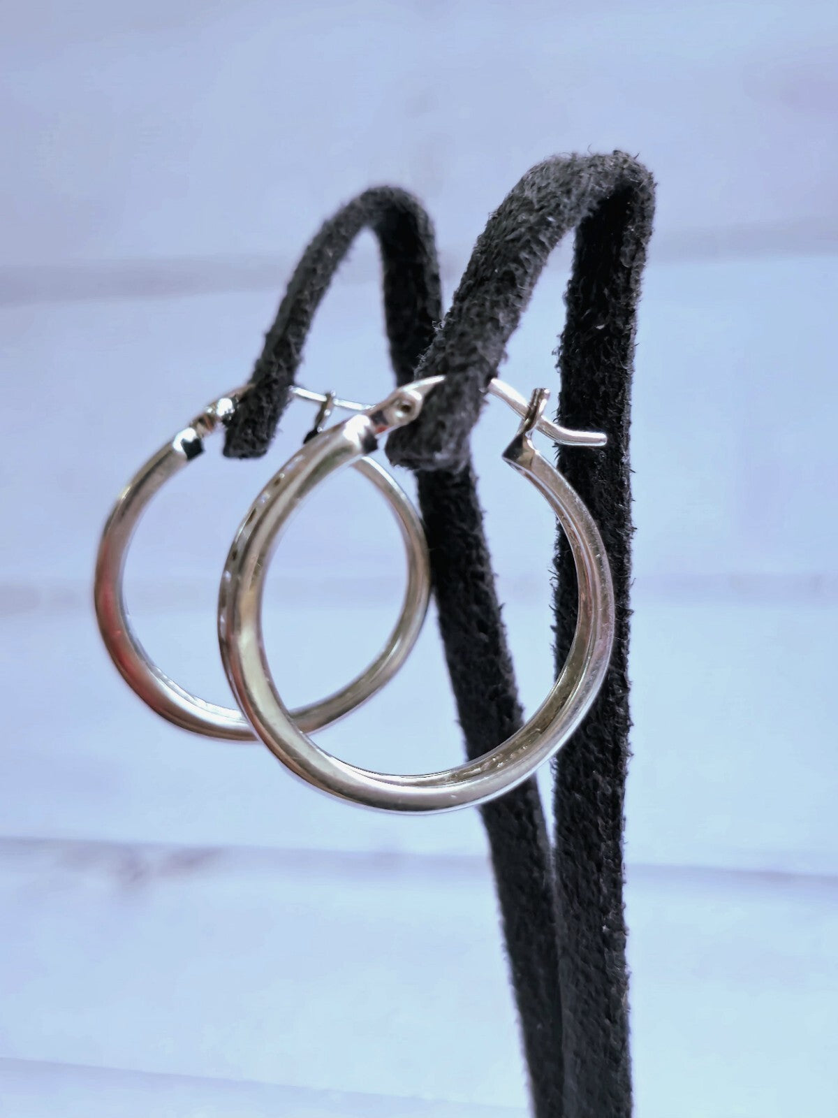9K White Gold Hoop Diamond Earrings 0.50ct 25mm Diameter 6.20g Hallmarked Hoops