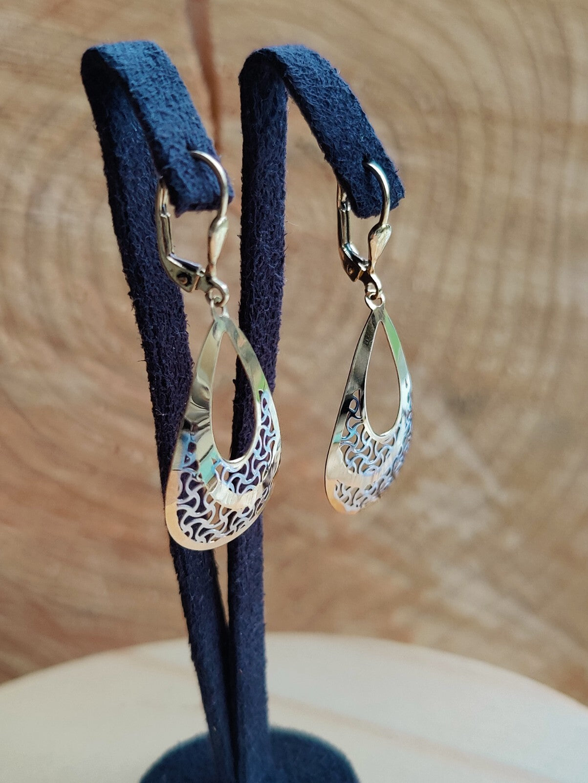 9ct Yellow/White Gold 2grams Drop Dangly Earrings Leverback Hallmarked Pear/Drop
