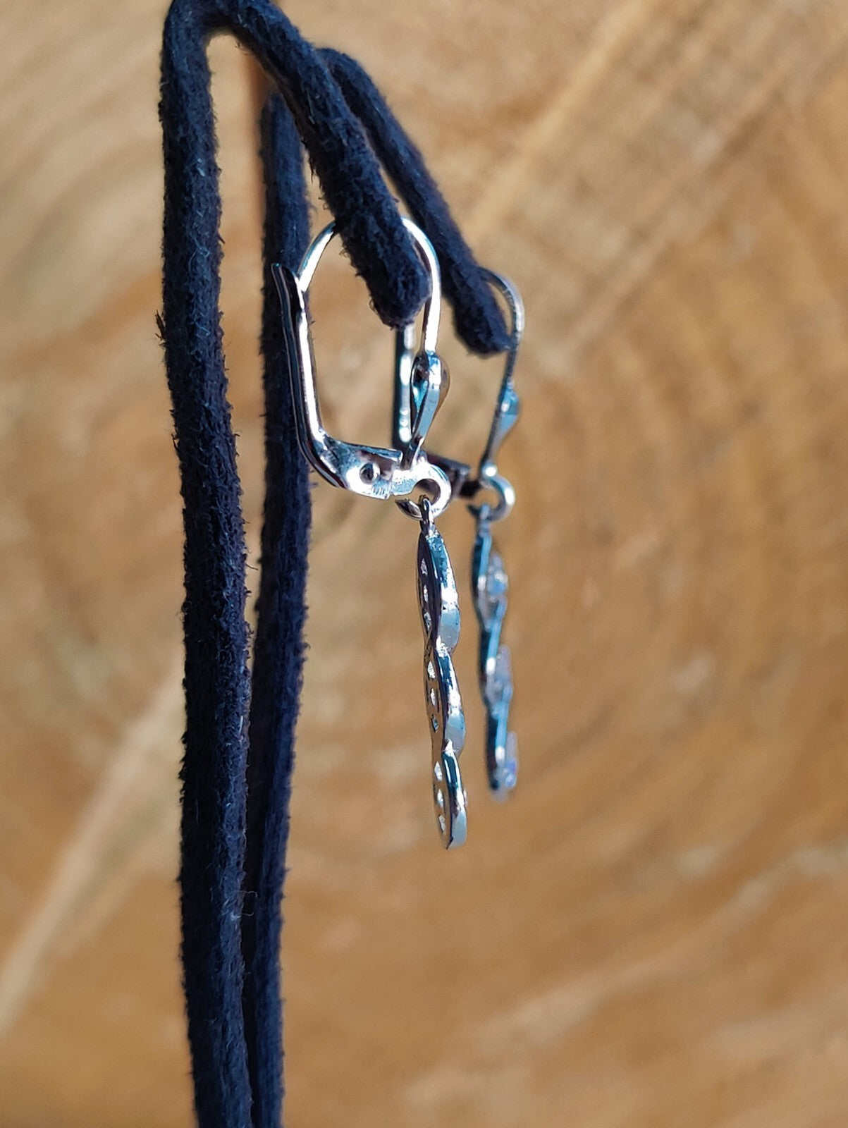 9ct White Gold triple Twist Drop Dangly Earrings with CZ Leverback Hallmarked