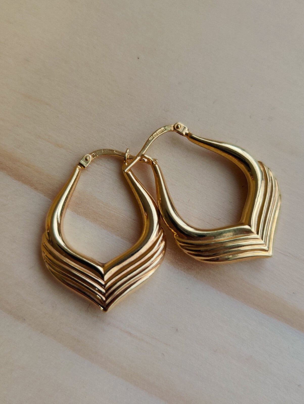 9ct Drop Earrings Yellow Gold Huggies Hallmarked Vintage Style New Condition