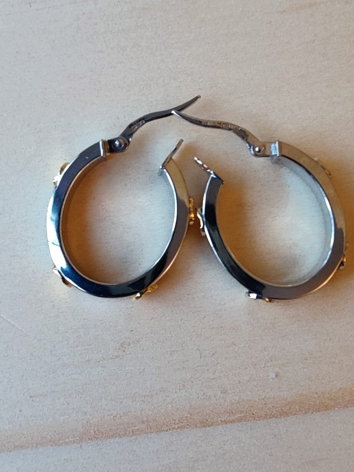 OVAL Gold Screw Hoop Earrings 9ct White Gold 24mm x 18mm Hallmarked Oval Shape