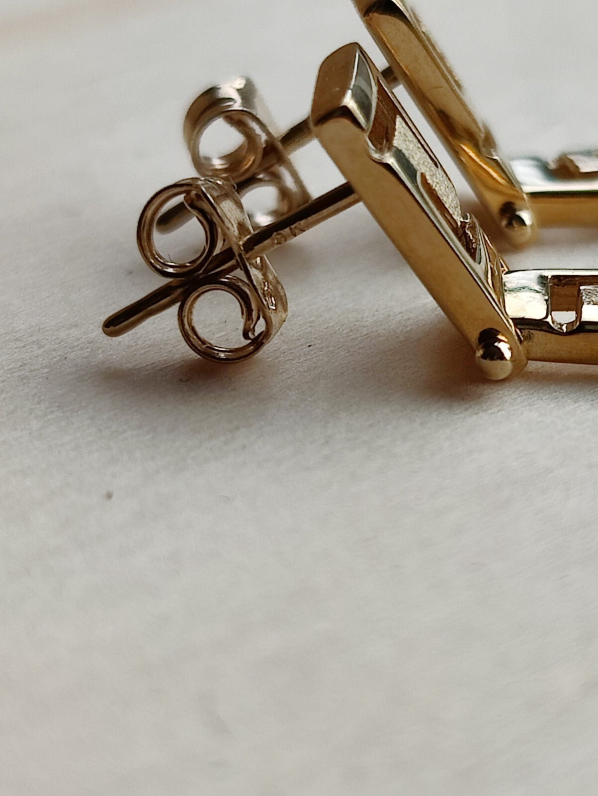 Solid 3.4grams Greek Key Earrings 9ct Yellow Gold Leverback Hallmarked