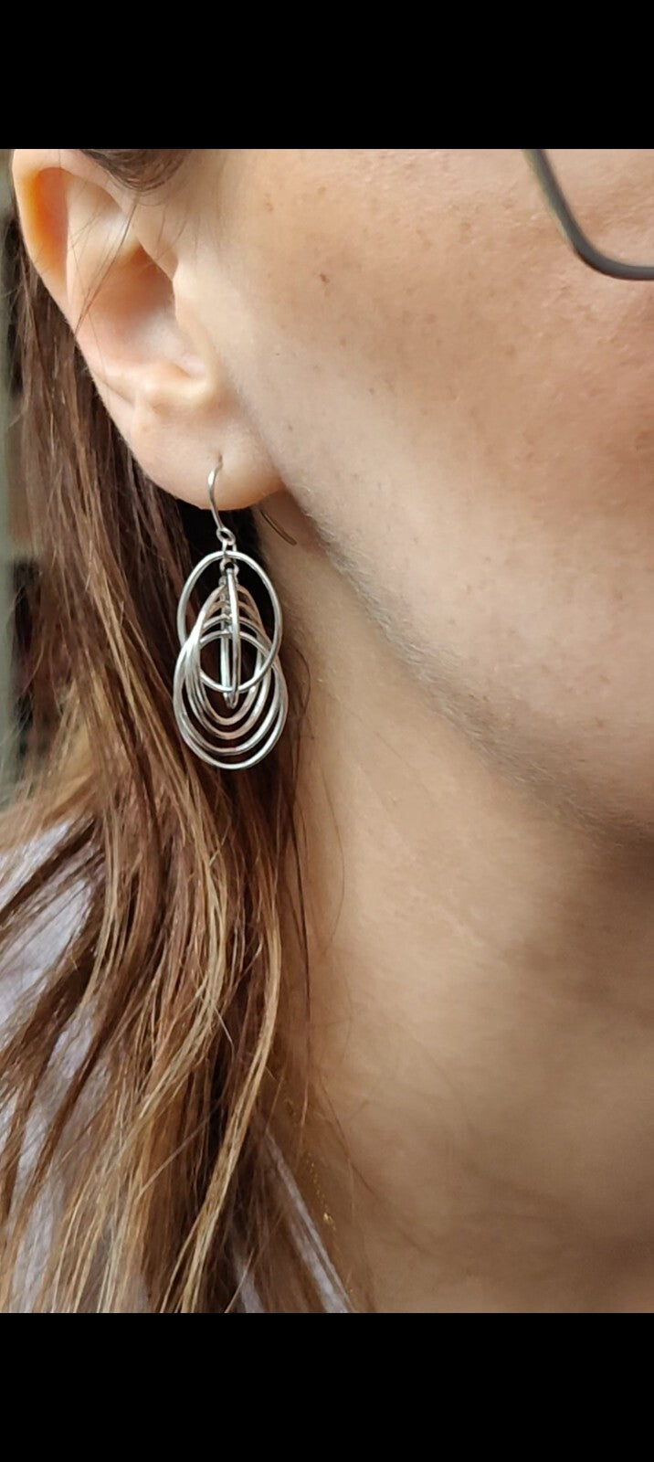 NEW 9ct Sold White Gold Drop Dangling Earrings Fancy Twisted Circles
