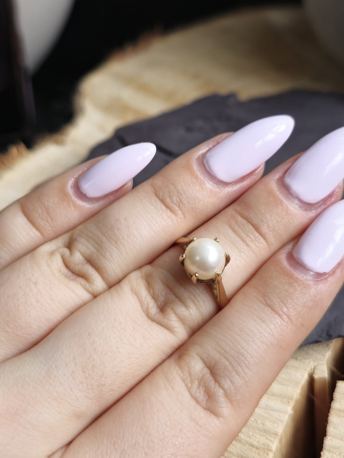 Solid 9ct Yellow Gold Natural Sea Water Pearl Ring Claw Set size M Hallmarked