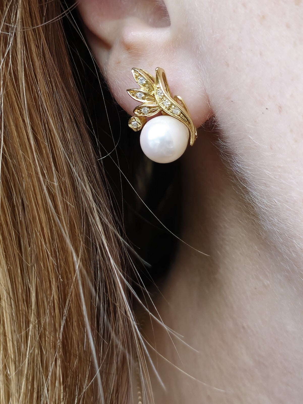 18K Yellow Gold Sea Water Pearl Stud Earrings with Diamonds Studs Solid Gold