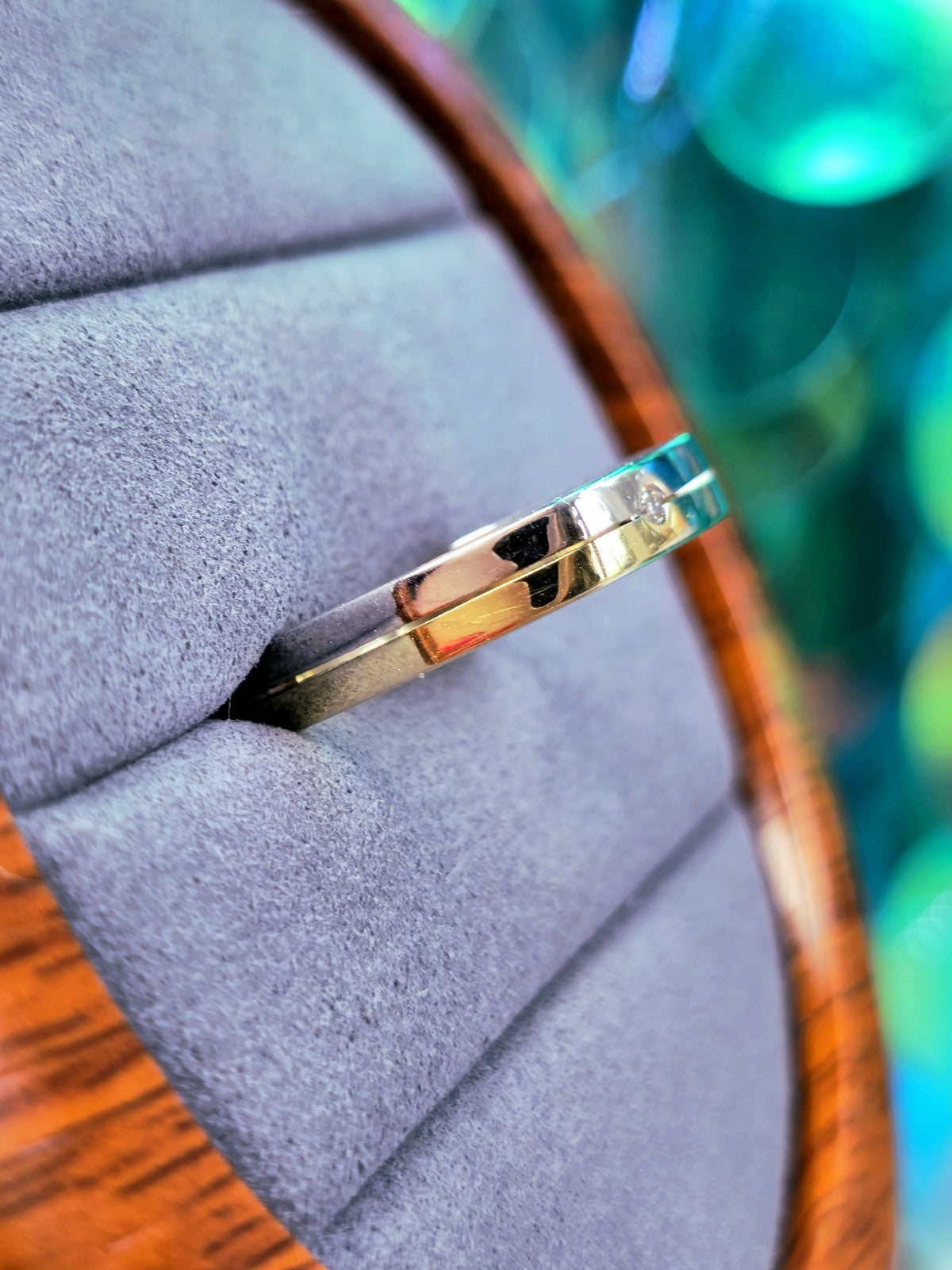 Solid 14ct Yellow/White Gold Square Wedding Band Ring with Diamond size: V Flat