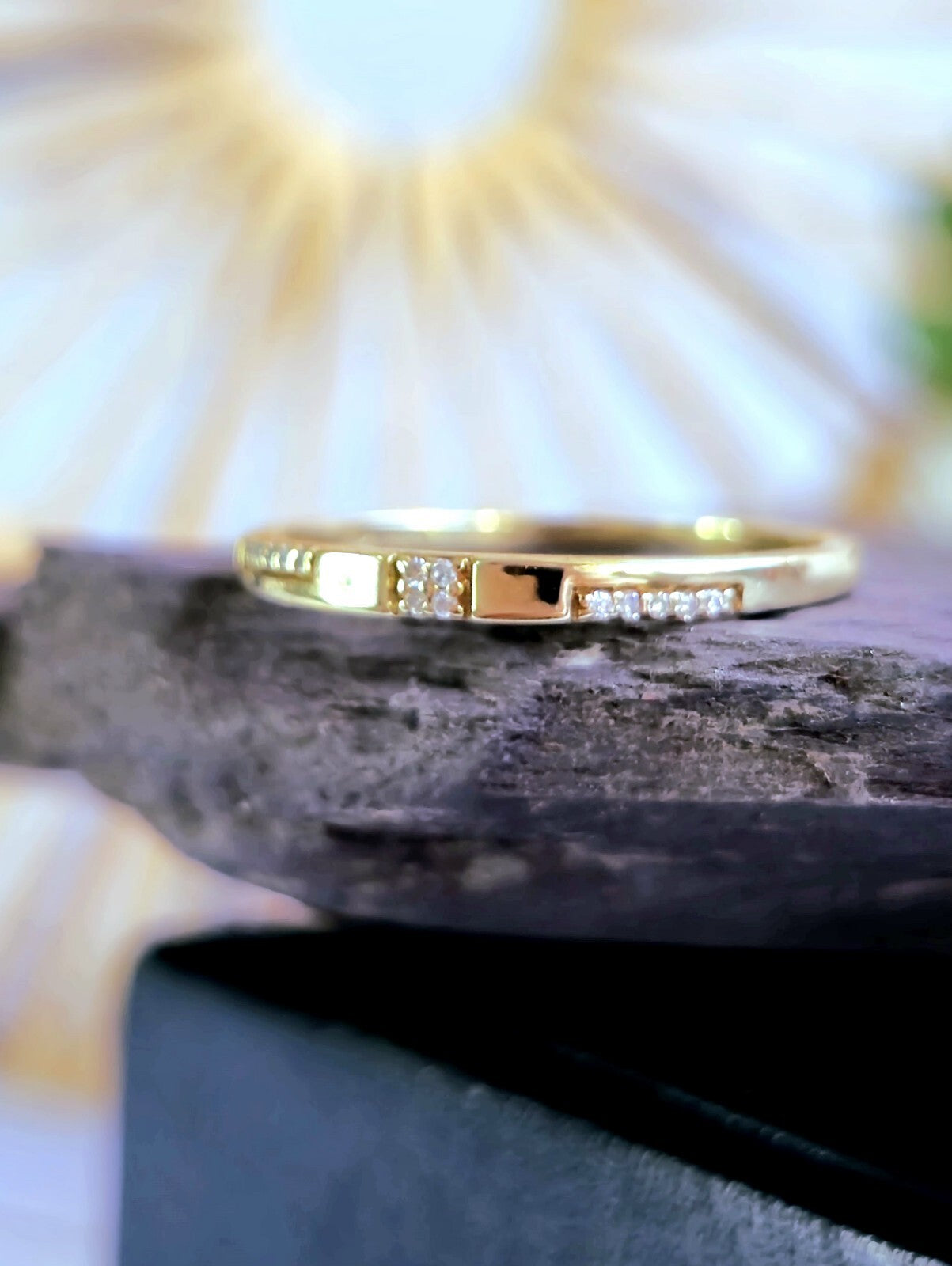 Solid 9ct Yellow Gold Wedding Band Cute 2mm 14 Diamonds Size P+ Ring Hallmarked