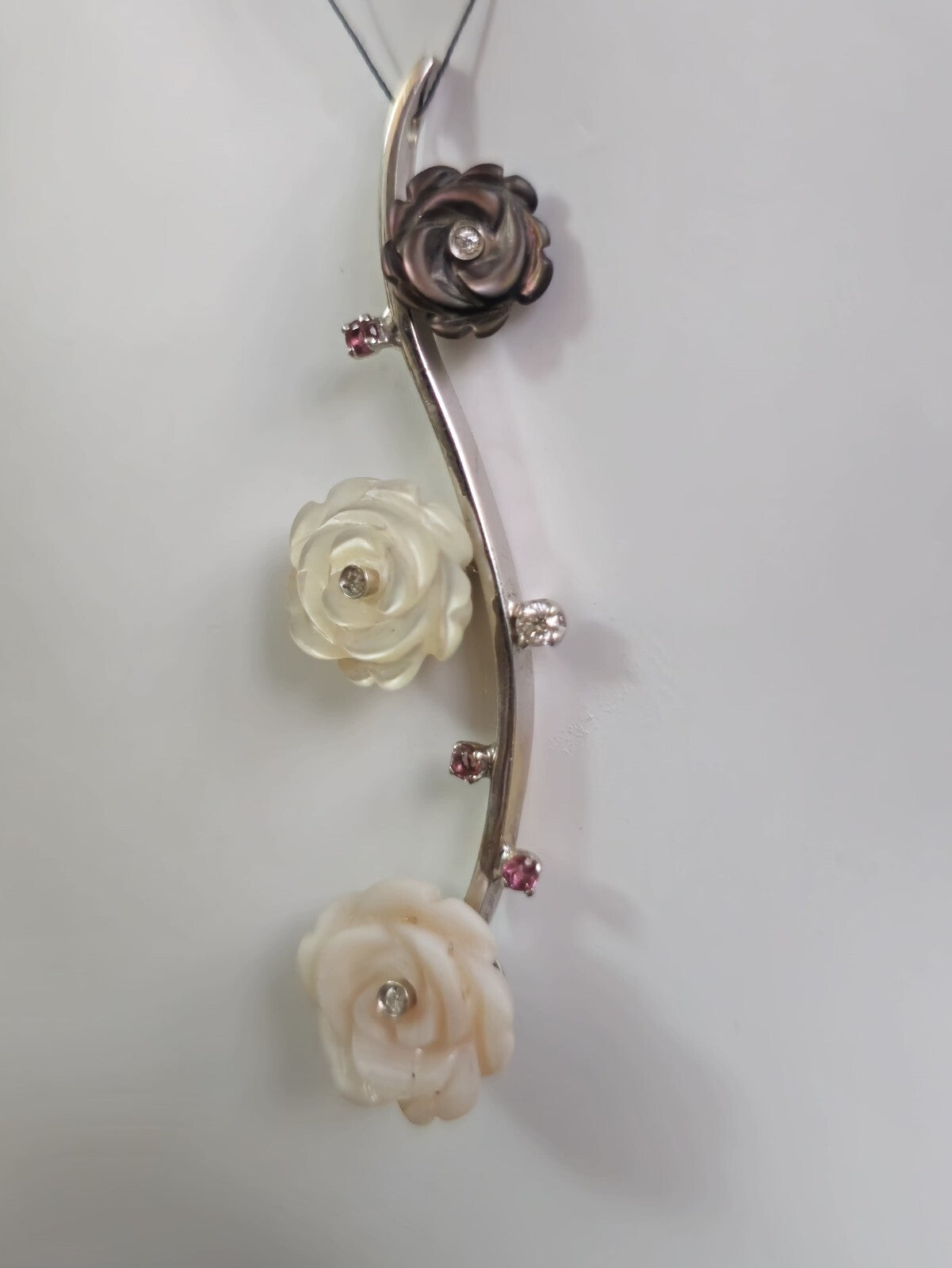 18K White GoldJewellery Set Mother od Pearl Diamond/Ruby Earrings and Pendant