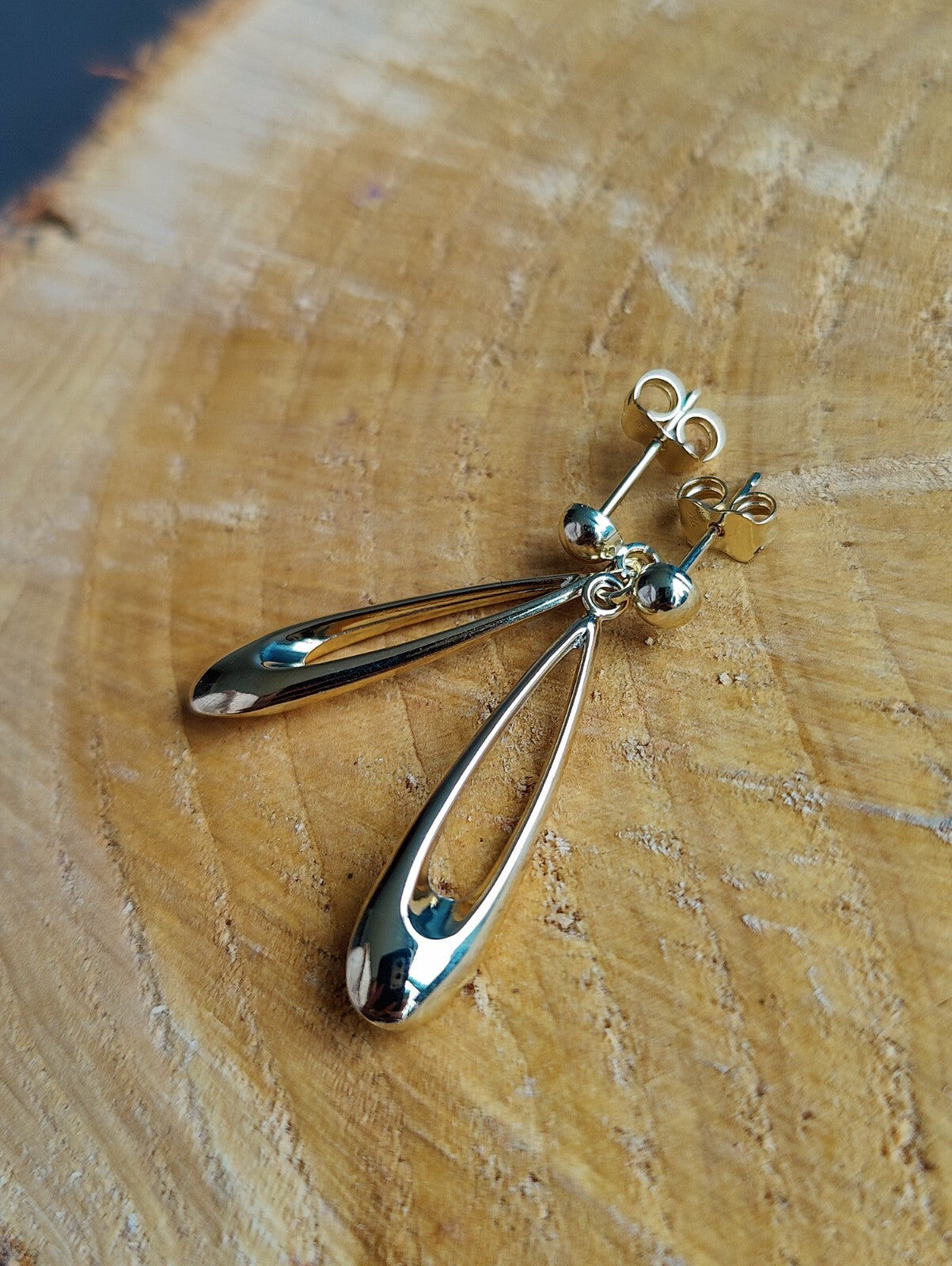 New 9ct Yellow Gold Drop Dangly Earrings Leverback Hallmarked Classic Stud