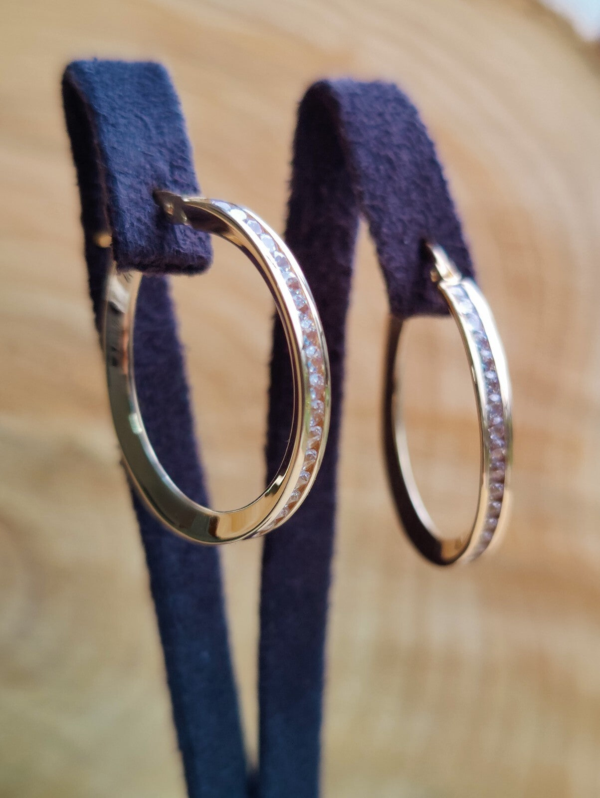 9K Yellow Gold Hoops Cubic Zirconia Earrings 3.0 grams 25mm Hallmarked New CZ