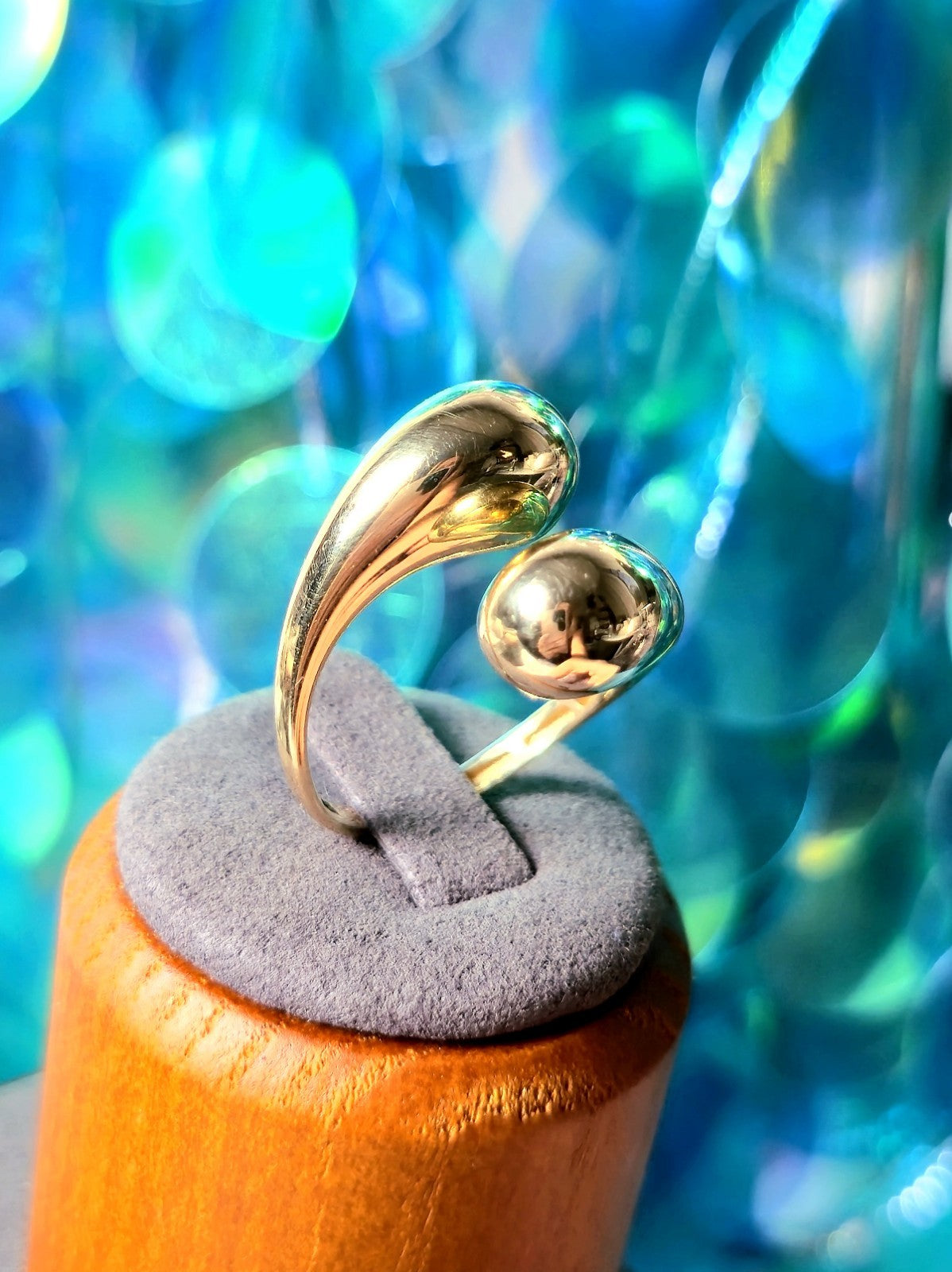 (585) 14ct Yellow Gold Ring Size R Drop Ring Bottega Style Fashion Hollow Dress