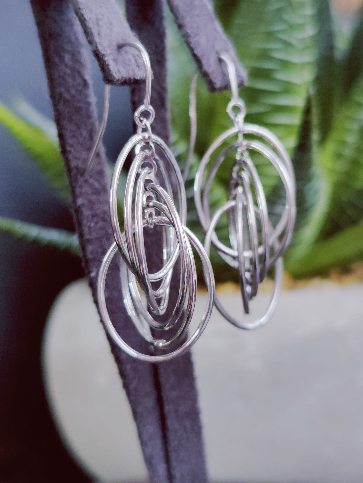 NEW 9ct Sold White Gold Drop Dangling Earrings Fancy Twisted Circles