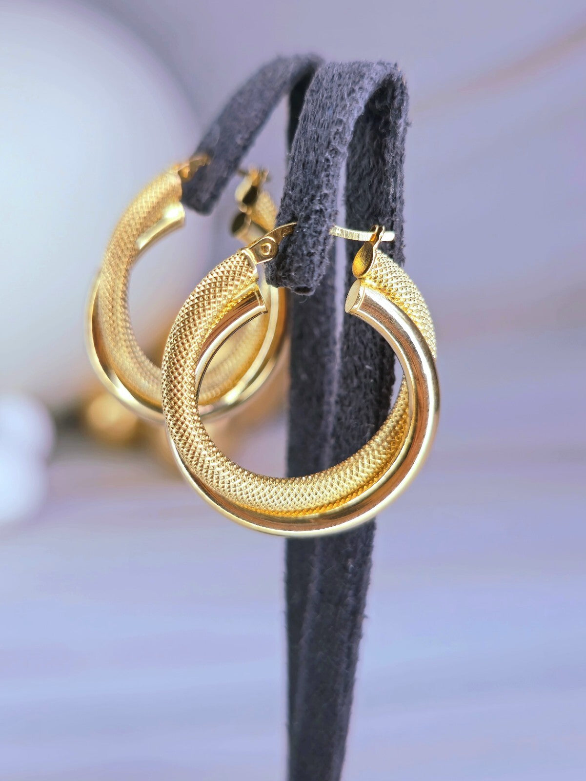9ct Solid Yellow Gold Twisted Hoop Earrings Creole Hoops 29mm Diamond Cut Patter