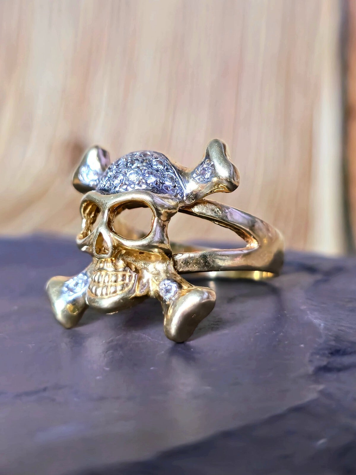 Solid 9ct Yellow Gold Signet Ring big size: Z+1 Skull C/Z Skeleton Heavy Chunky