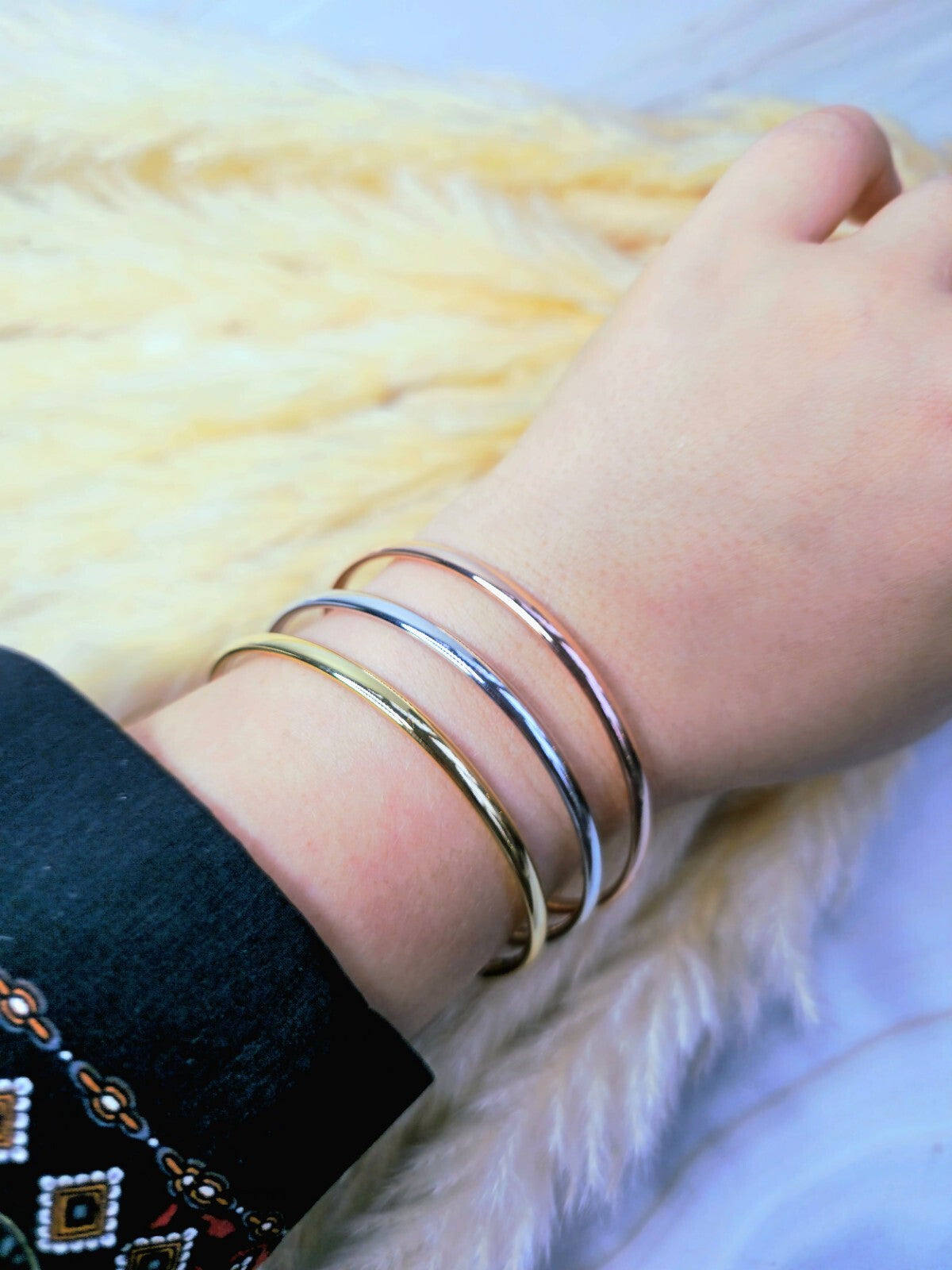 New Set Of 9ct Yellow/White/Rose Gold Round Bangle 4mm Stacking BRACELET 70mm