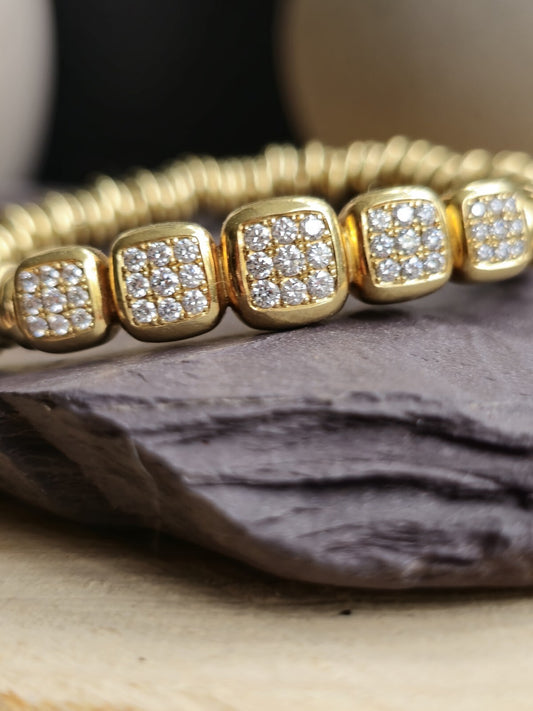 Solid 18k 750 Yellow Gold Diamond Bracelet Heavy Gold Links Circles Expandable