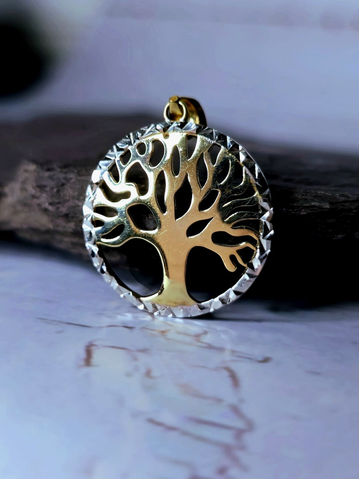 Beautiful Solid 9k Yellow/White Gold Pendant Tree of Life Diamond Cut 19mm NEW