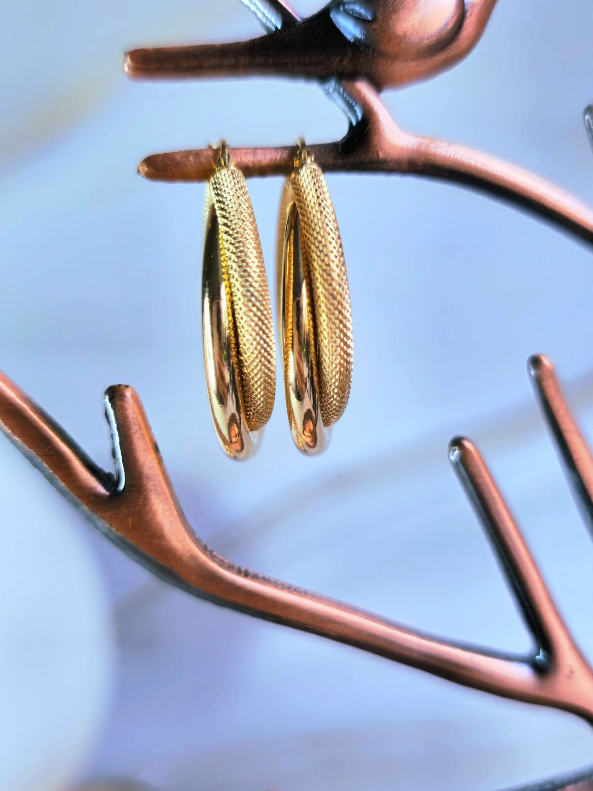 9ct Solid Yellow Gold Twisted Hoop Earrings Creole Hoops 29mm Diamond Cut Patter