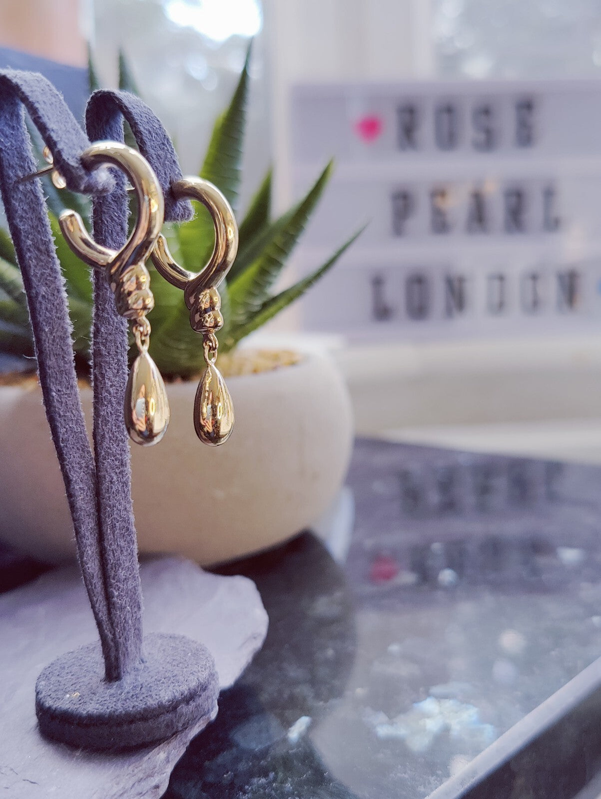 NEW 9ct Solid Yellow Gold Drop Dangling Earrings Studs Hallmarked 2.8grams