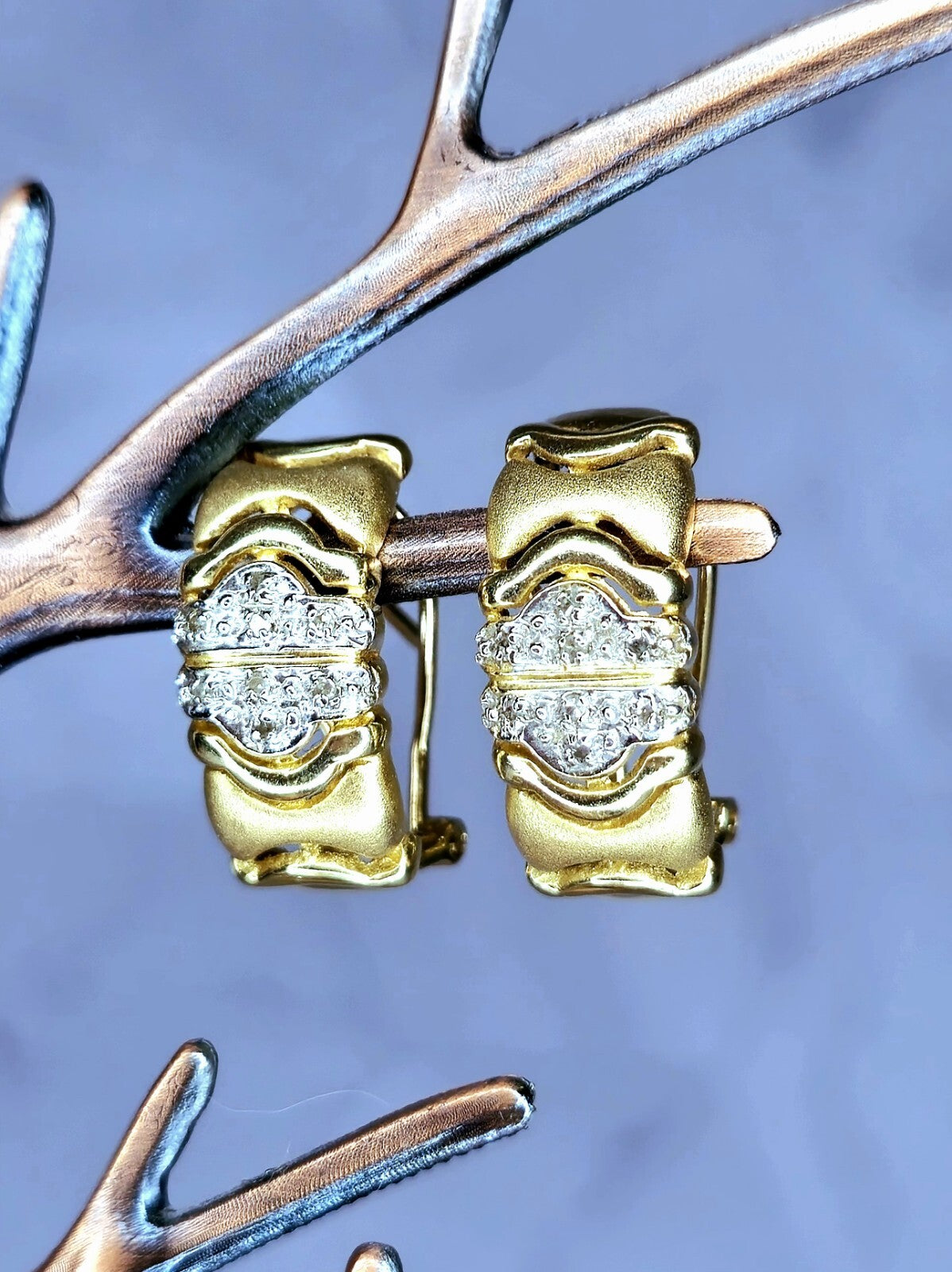 Solid 14k Yellow Gold Jewellery Set of Diamond Ring and Earrings Omega Clasp Mat
