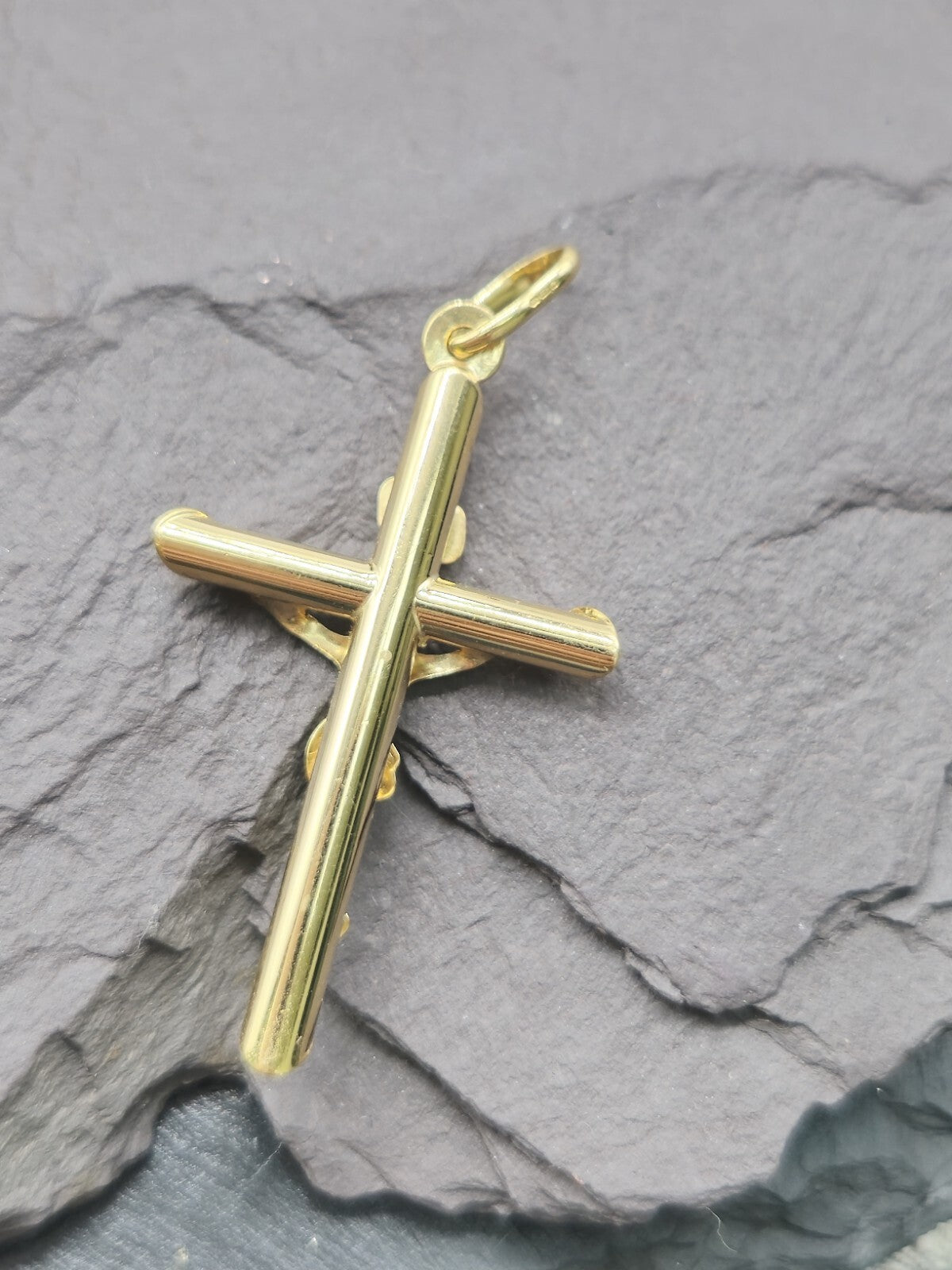 New Solid 9ct Yellow Gold Cross with Jesus Pendant 40mm x 20mm Hallmarked