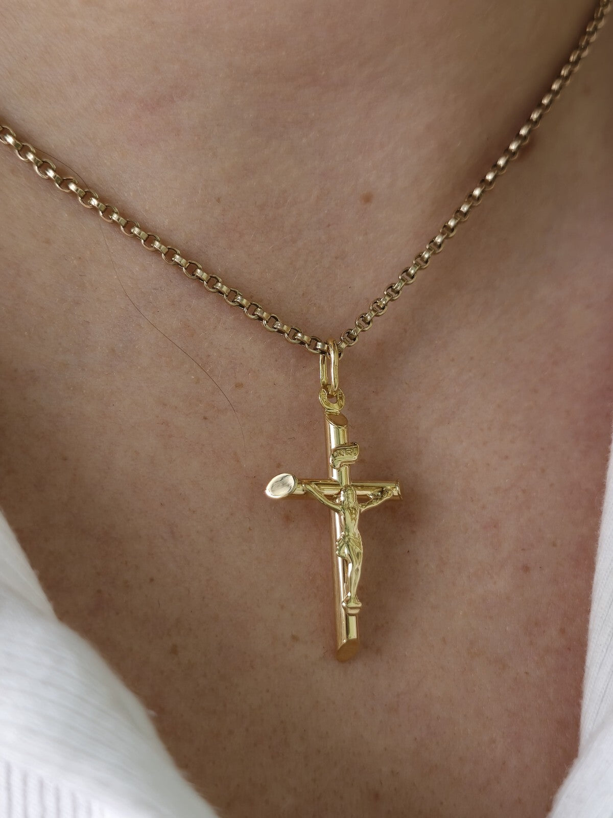 New Solid 9ct Yellow Gold Cross with Jesus Pendant 40mm x 20mm Hallmarked