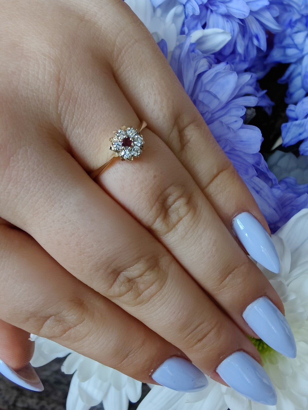 Lovely 9ct Yellow Gold Diamond Ruby Ring Engagement Proposal Flower Ring size M+