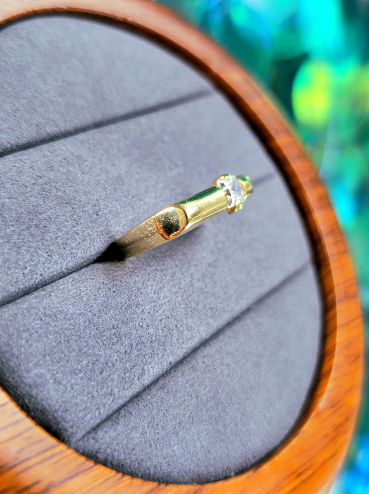 585 Solid 14ct Yellow Gold Signet Ring Size: P Square with Cubic Zirconia 3g