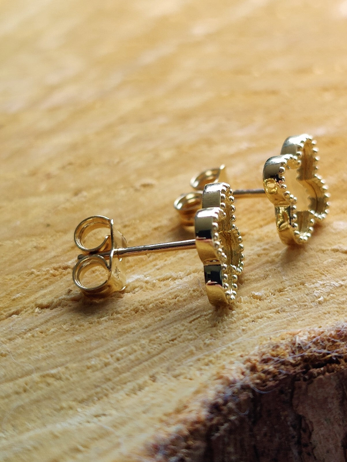 New 9ct Yellow Gold Sleepers Flower Stud Clover Earrings Butterfly Elegant