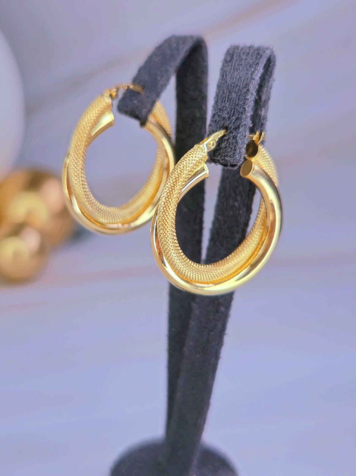 9ct Solid Yellow Gold Twisted Hoop Earrings Creole Hoops 29mm Diamond Cut Patter