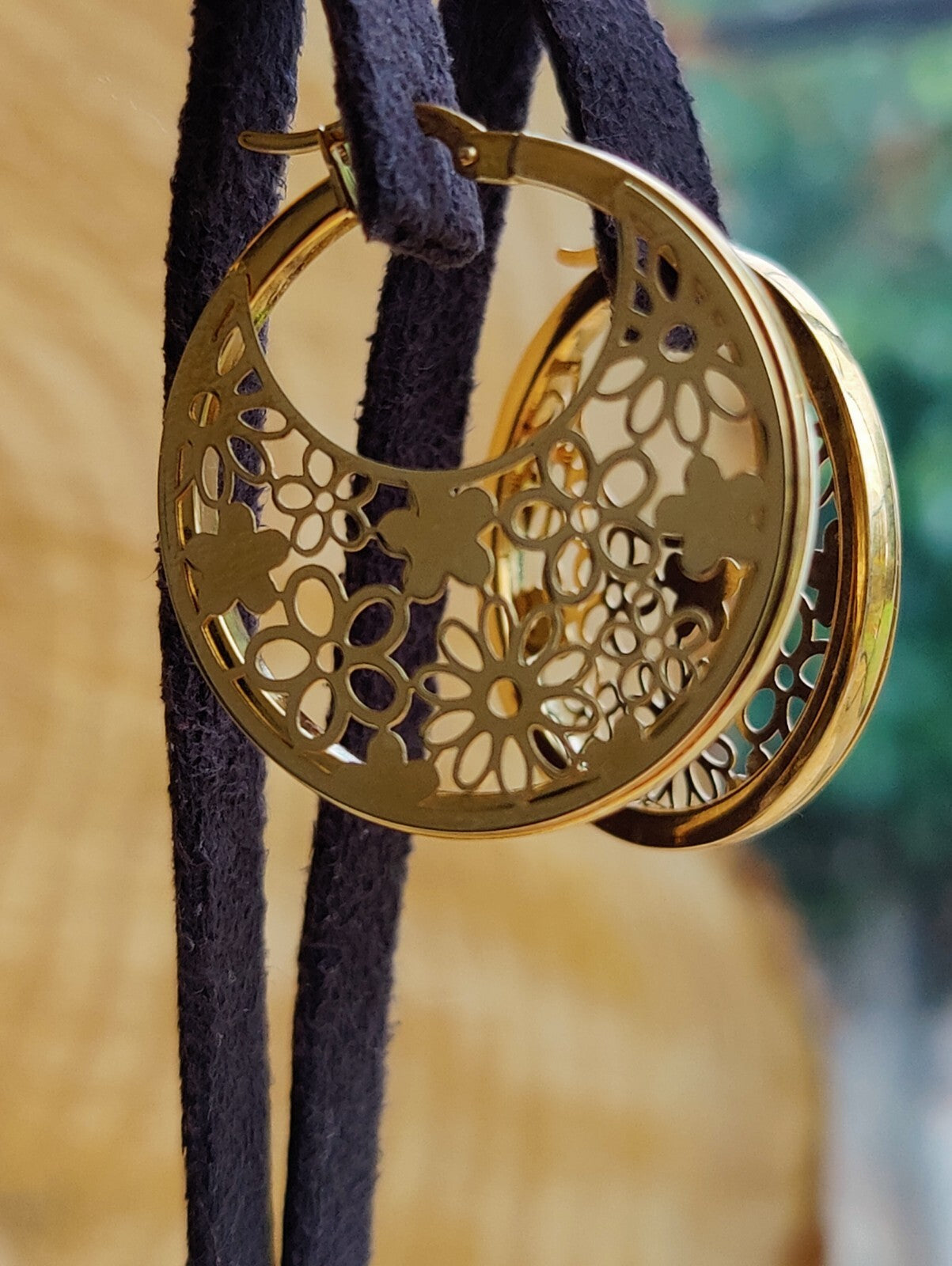 9ct Gold Yellow Gold 3.45g Full Decorative Hoop Earrings 30mm Flowers Hallmarked
