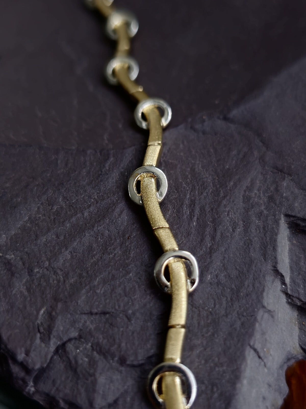 Solid 9ct Yellow/White Gold Fancy BRACELET Snake Wavy Design Circle 7.5inch/19cm