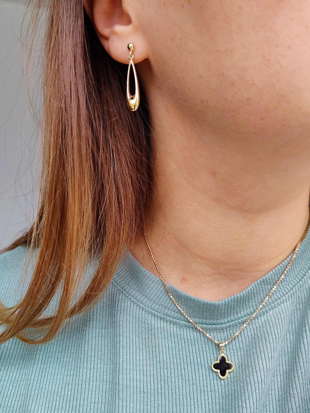 New 9ct Yellow Gold Drop Dangly Earrings Leverback Hallmarked Classic Stud