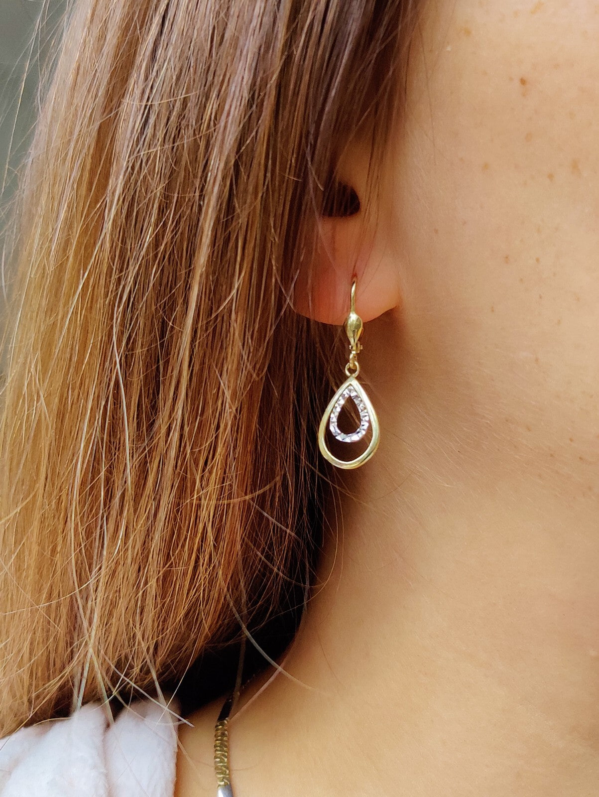 9ct Yellow Gold Solid Drop Dangly Earrings Leverback Hallmarked Diamond Cut