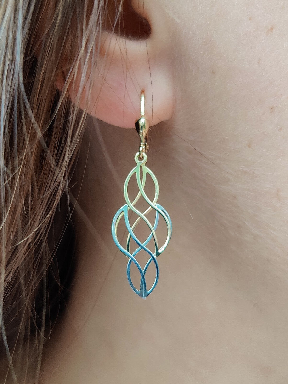 New Drop Dangly Earrings 9ct Yellow Gold Leverback Hallmarked Decorative Pattern