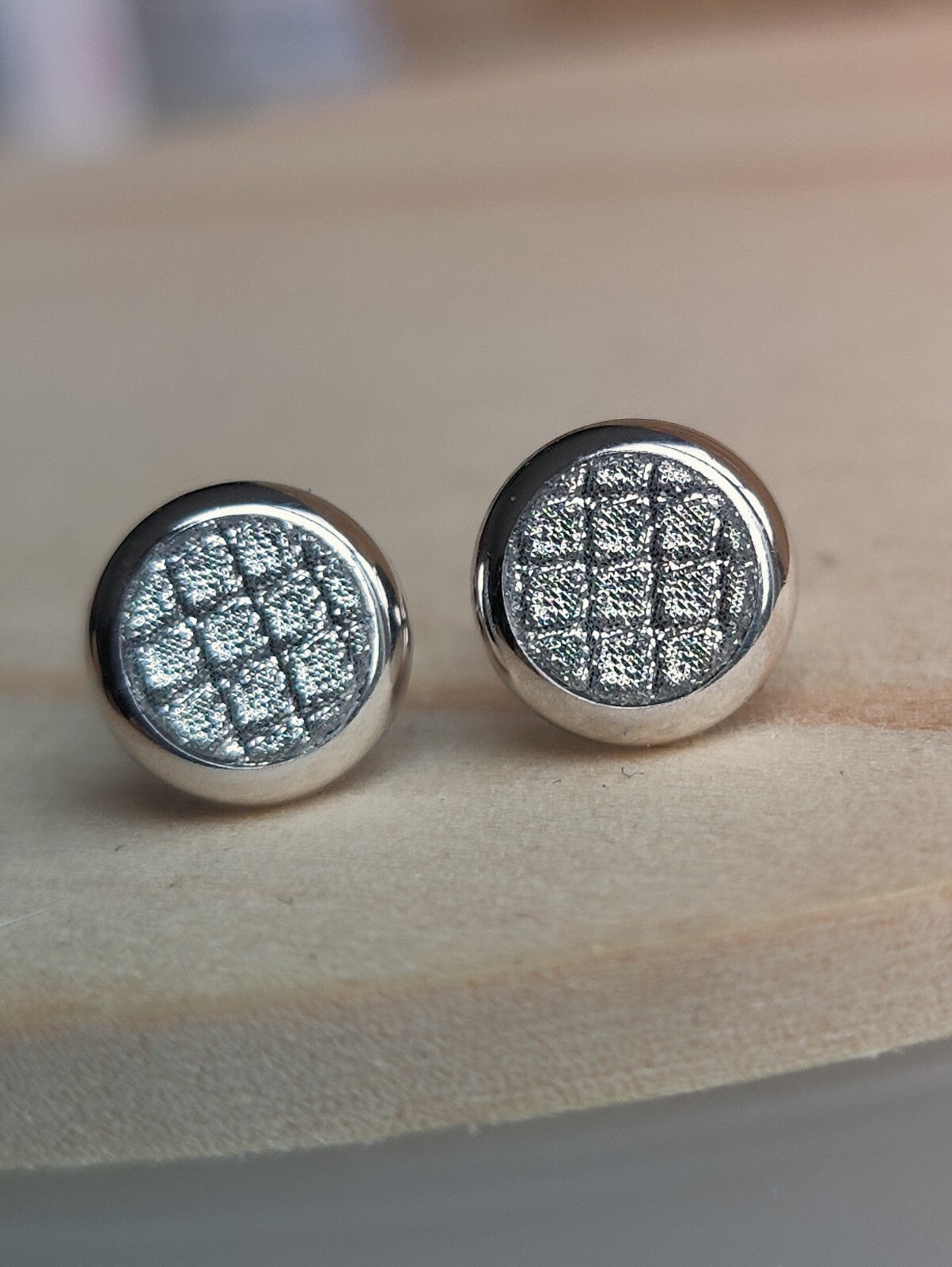 Glitter 9ct White Gold Sleepers Stud Earrings Butterfly Daily Use Elegant