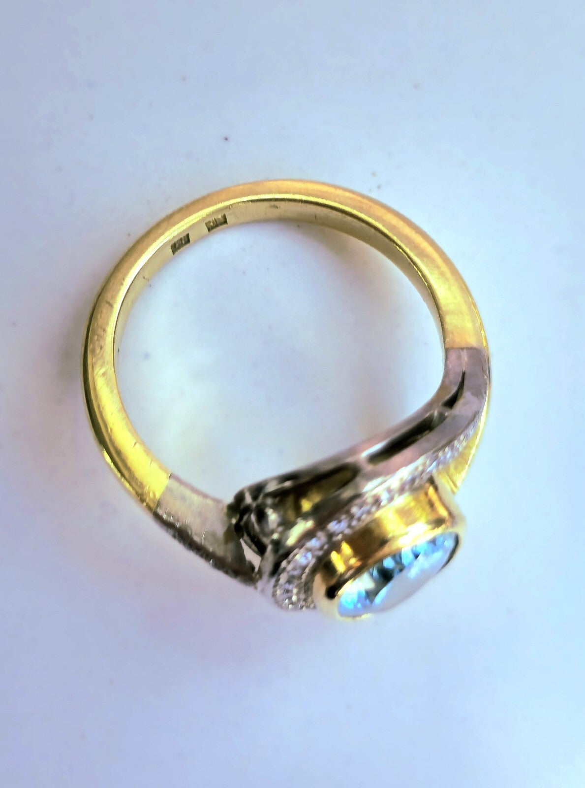 Stunning 18ct Yellow Gold Aquamarine/Diamond Dress Ring Cocktail size M+ Oval