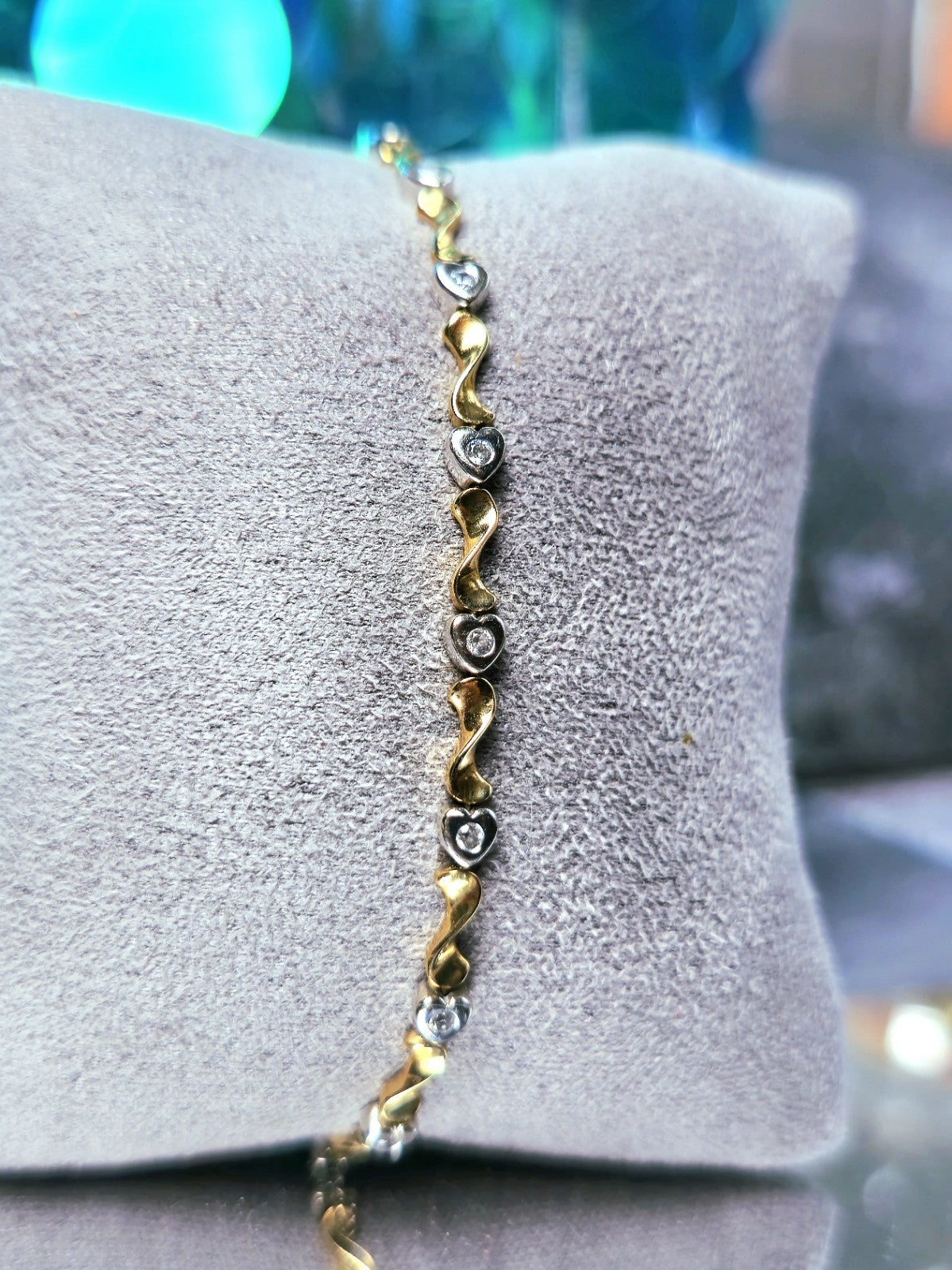 Elegant 9ct Yellow/White Heart Shape Chain BRACELET with Cubic Zirconia 5.4grams