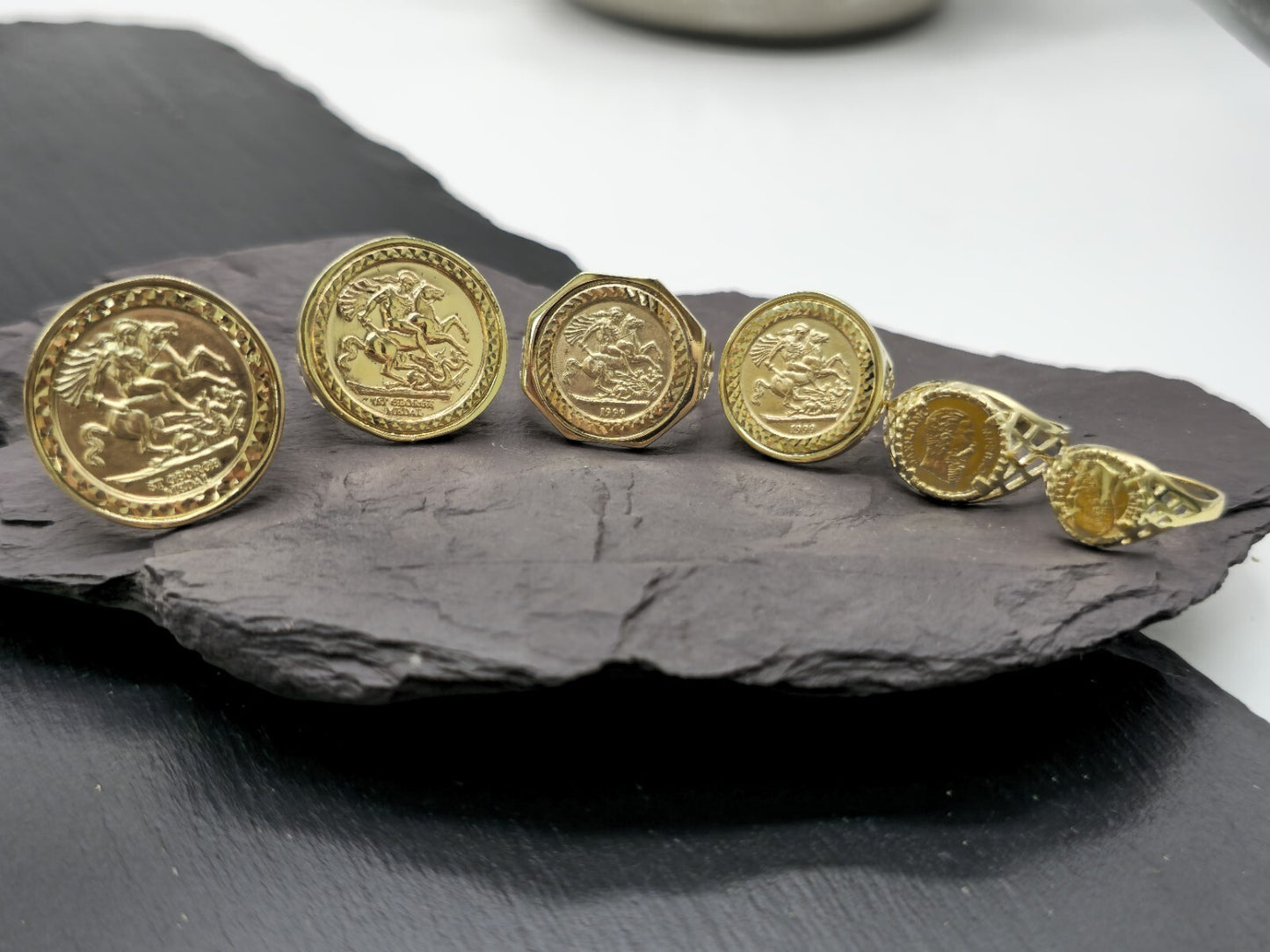 New Solid 9ct Yellow Gold Signet Full Sovereign Coin Ring size L 22mm Hallmarked