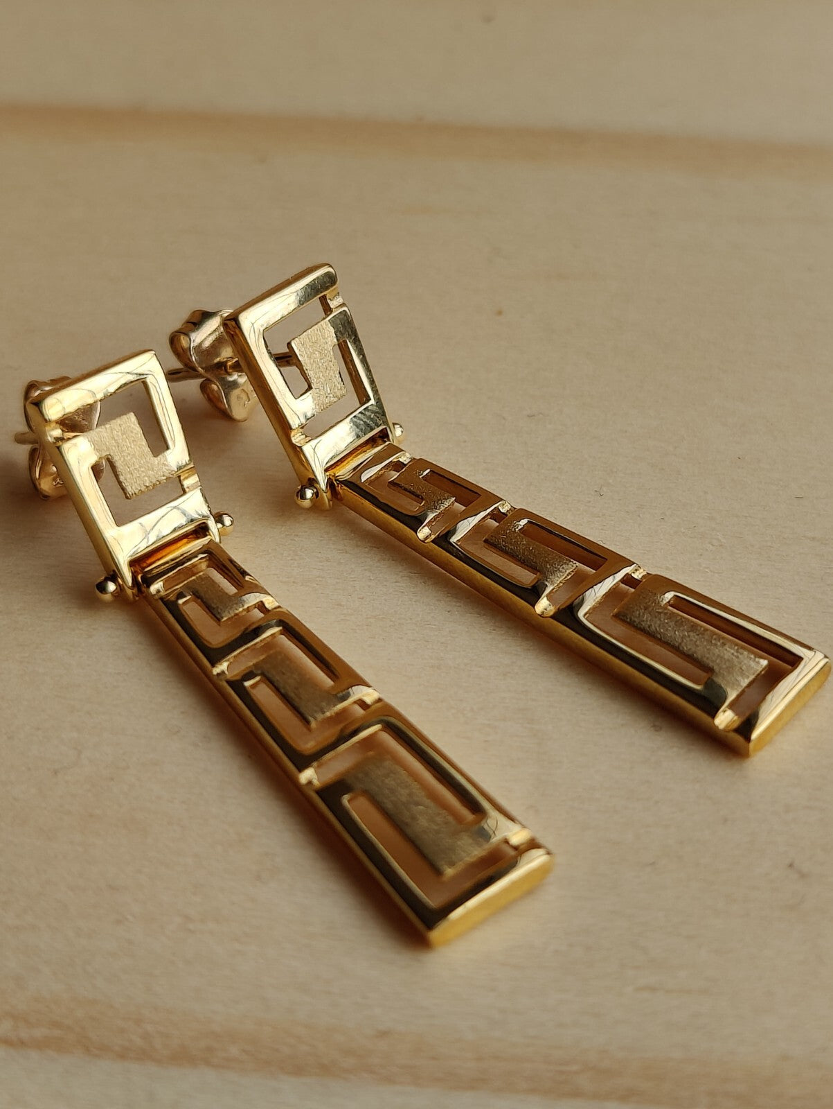 Solid 3.4grams Greek Key Earrings 9ct Yellow Gold Leverback Hallmarked
