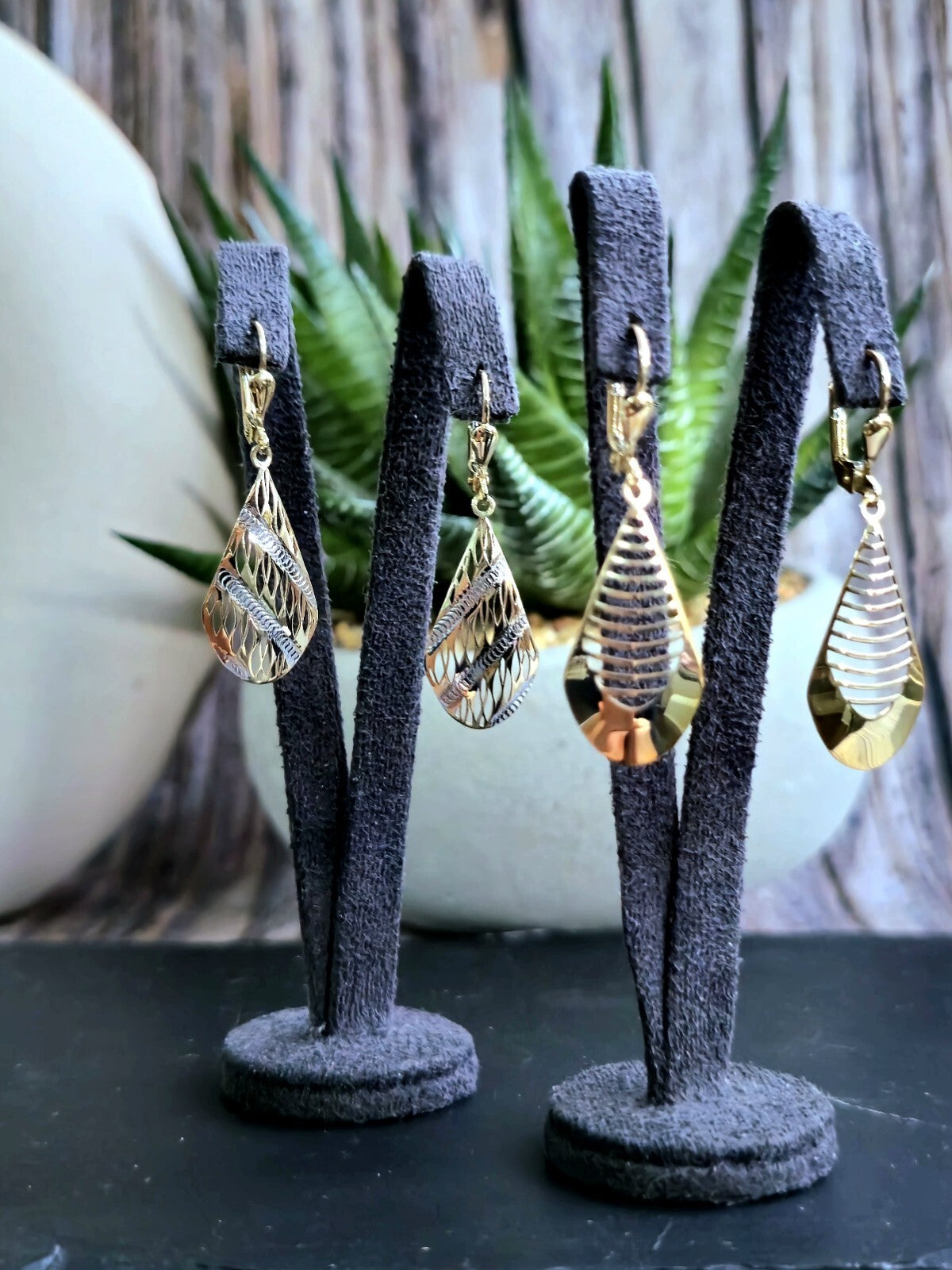 New 9ct Yellow/White Gold Solid Drop Teardrop Earrings Lever back Pattern