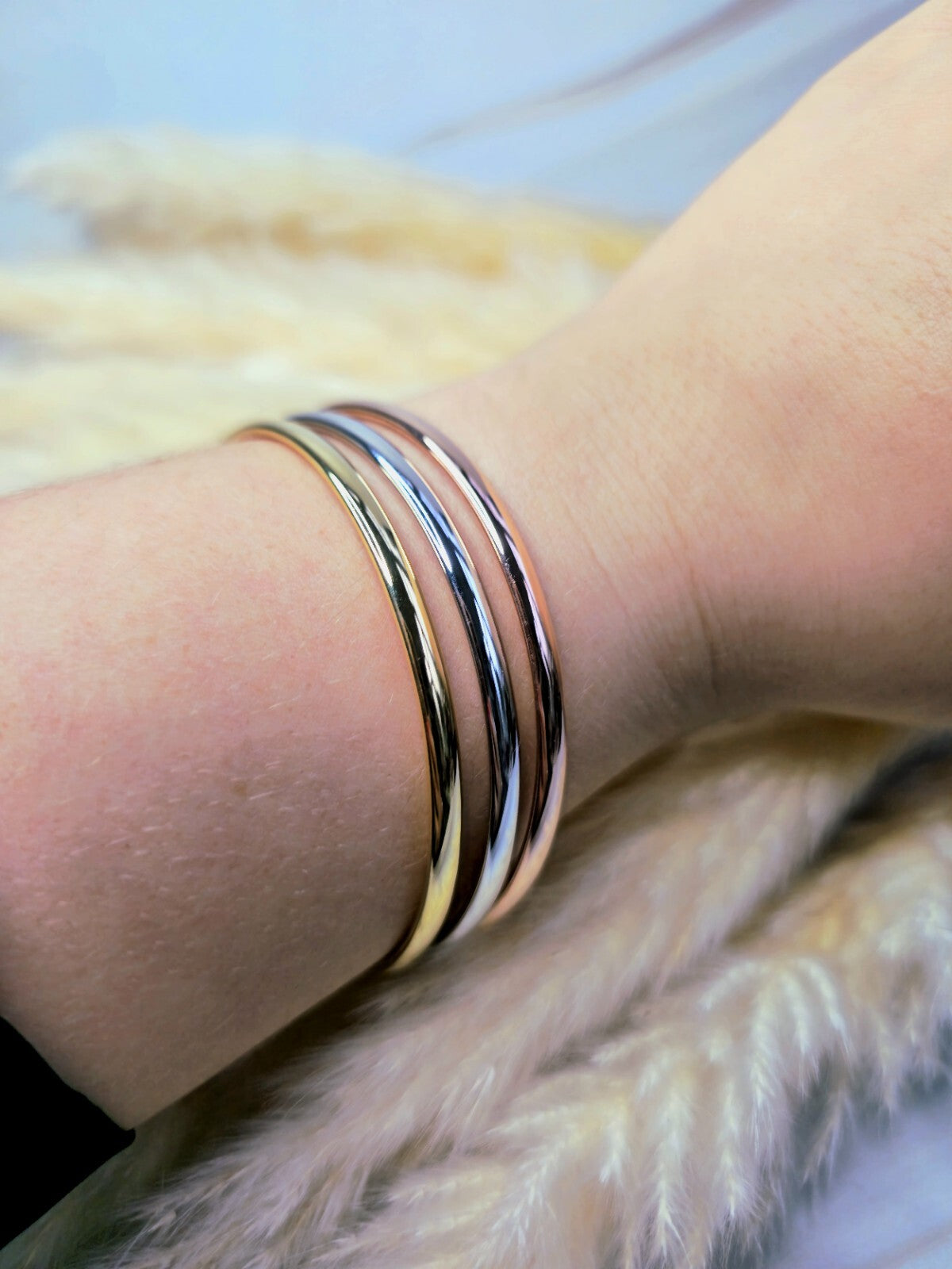 New 9ct Rose Gold Round Bangle Stacking BRACELET Lovely 4mm 70mm diameter