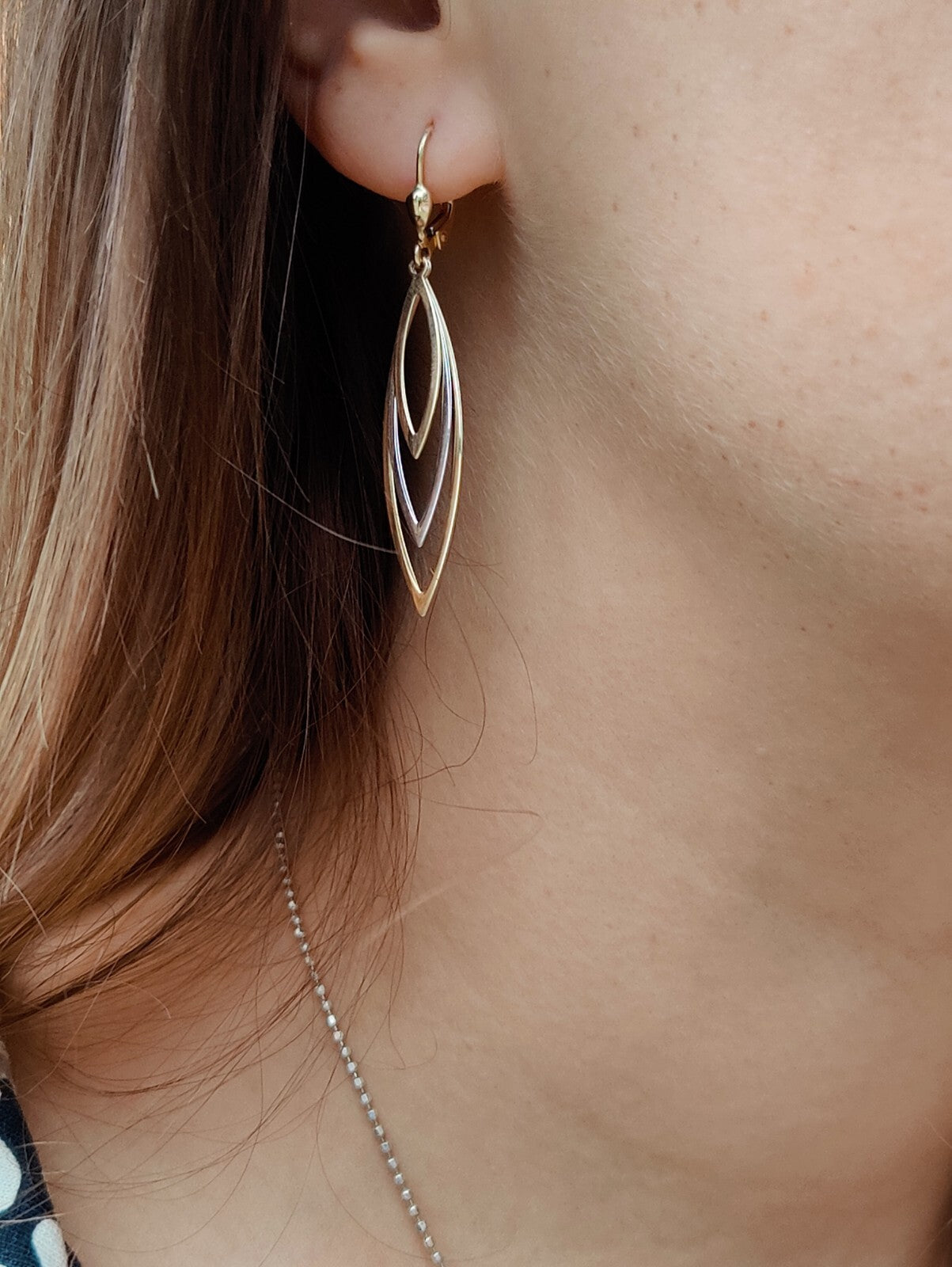 NEW Solid Drop Dangling Earrings 9ct Yellow Gold Leverback Hallmarked Leaf