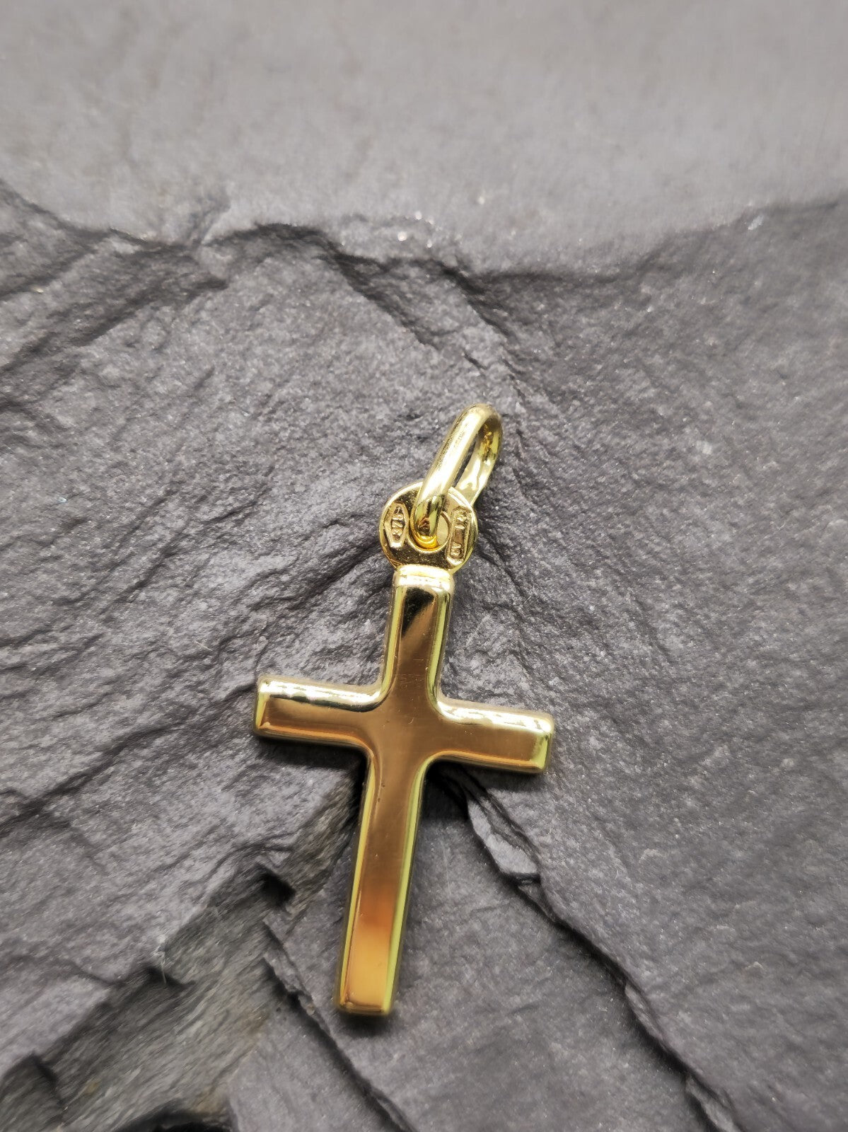 New Solid 9ct Yellow Gold Plain Cross Simple Pendant 25mm x 12mm Hallmarked
