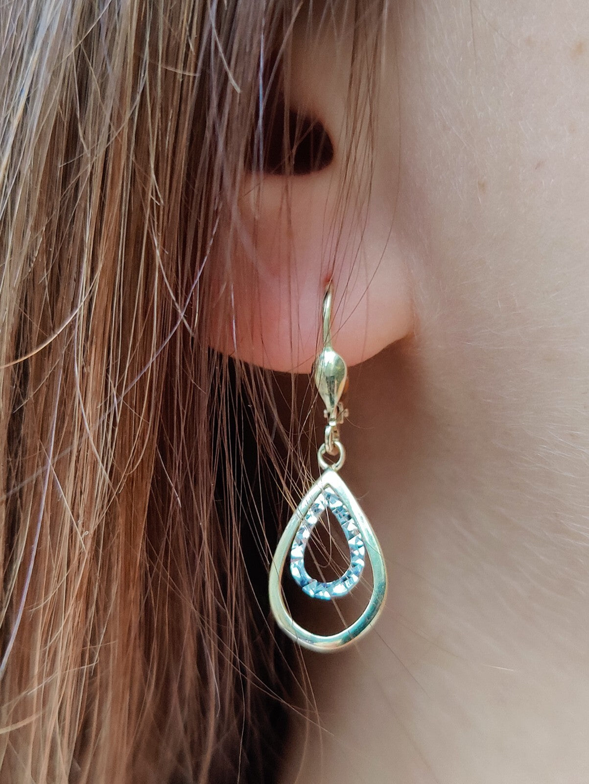 9ct Yellow Gold Solid Drop Dangly Earrings Leverback Hallmarked Diamond Cut