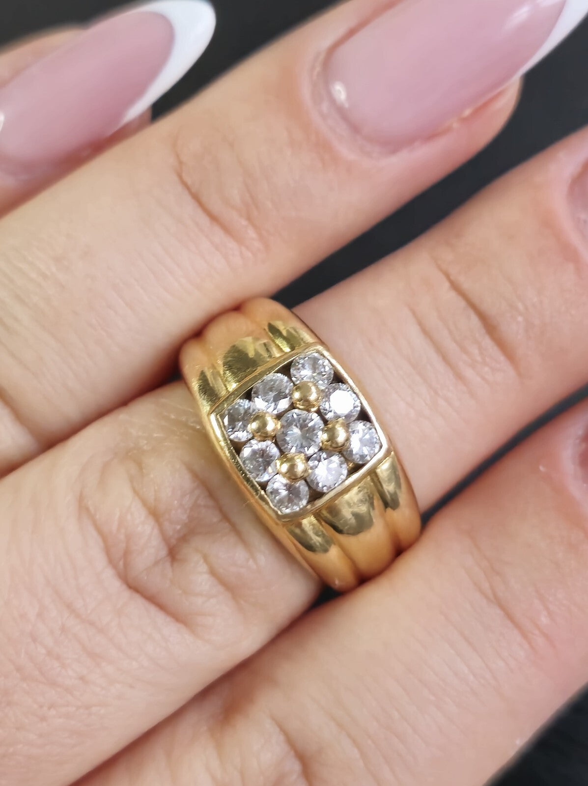 Solid 18ct Yellow Gold Unixsex Signet Ring Pinky Finger size M Diamond 0.25ct