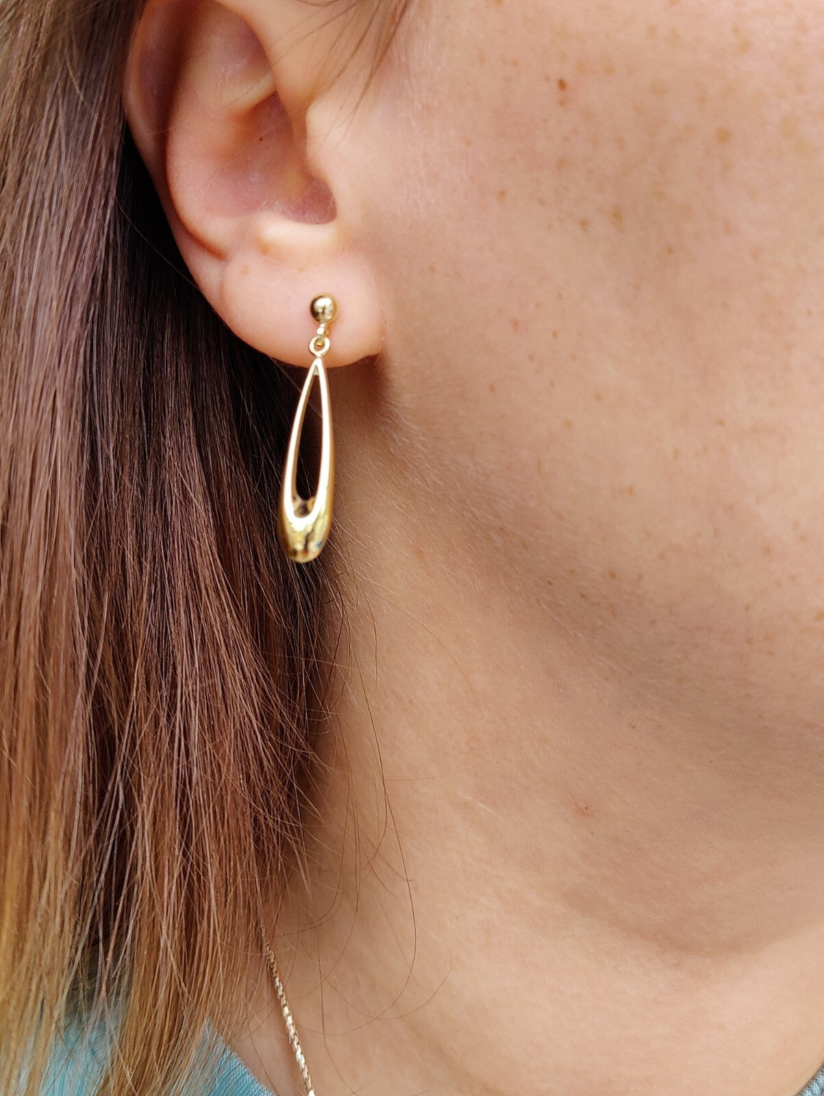 New 9ct Yellow Gold Drop Dangly Earrings Leverback Hallmarked Classic Stud