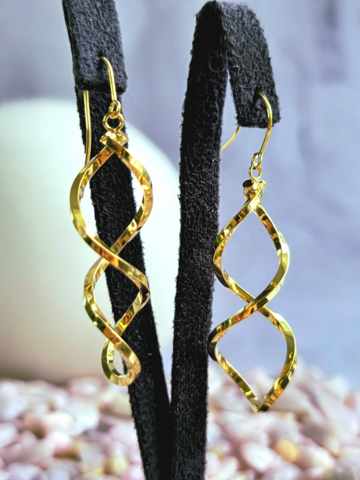 Lovely Solid 9ct Yellow Gold Twist Drop Earrings Hook Clasp Hallmarked 375 Twirl